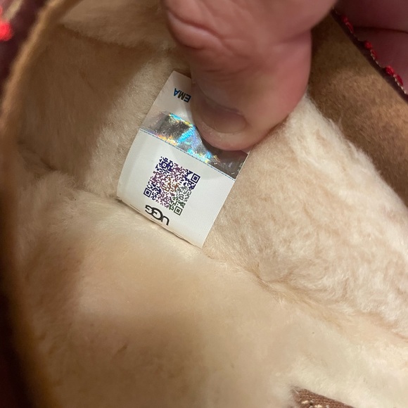 Brand New UGG Big Kids/Youth’s Tazz Slippers (Chestnut) - Picture 10 of 12